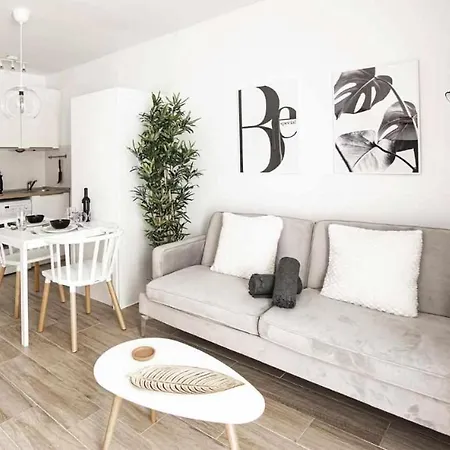 Holyhome Premium 105 Apartment