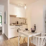 Διαμέρισμα Holyhome Premium 105